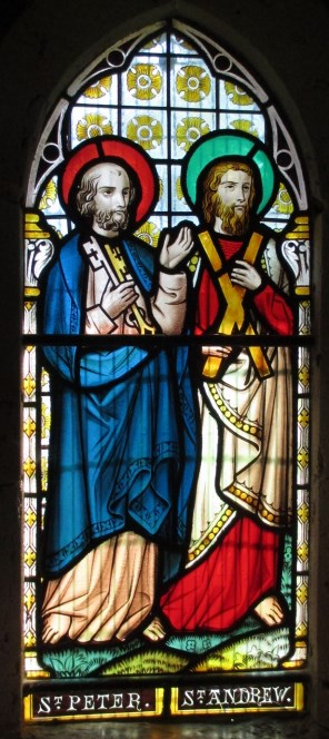 사도 성 베드로와 성 안드레아_photo by Antiquary_in the Church of St John in Pdidinghoe_England UK.jpg